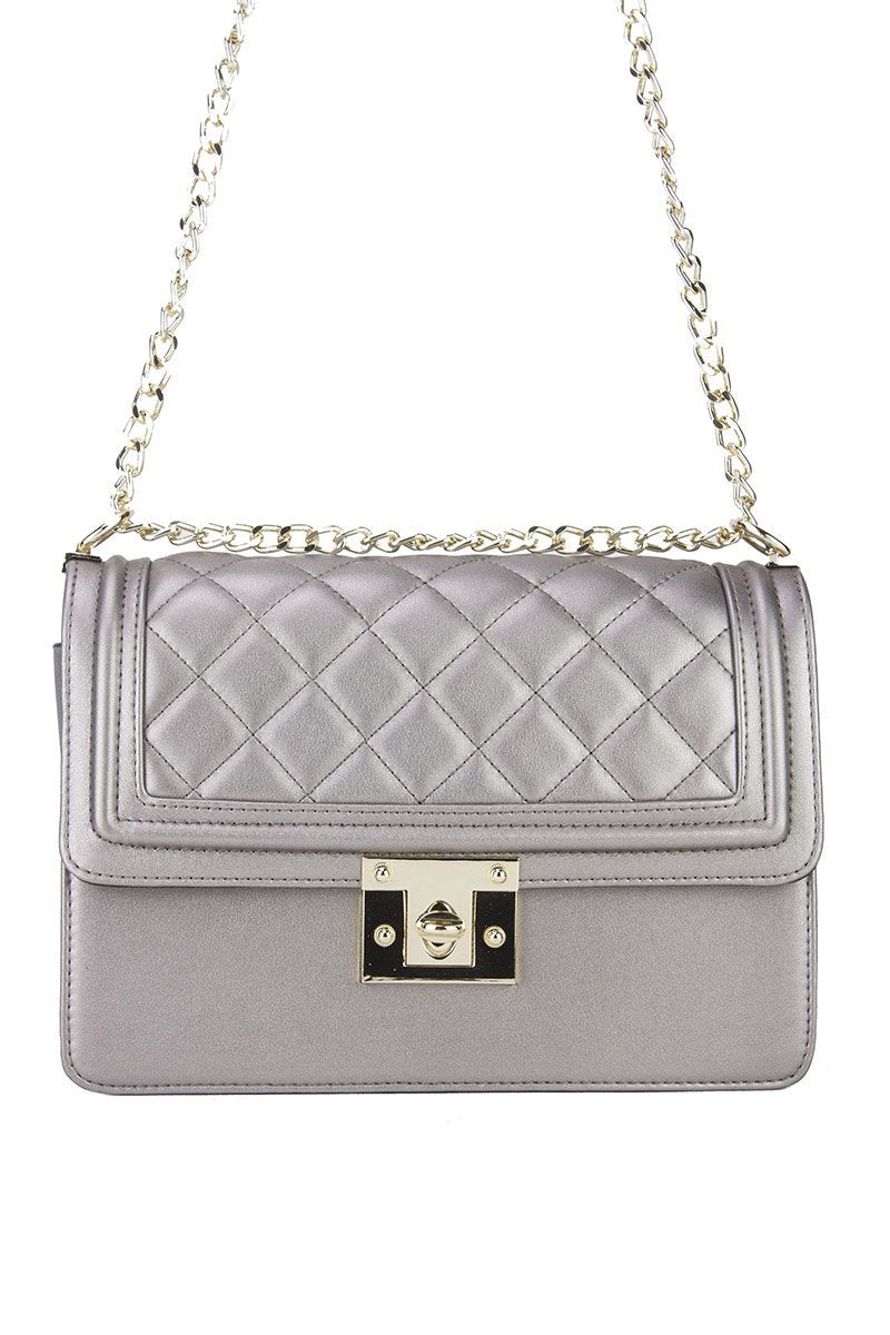Bella Oyster Quilted Chain Shoulder Bag With Gold Detail