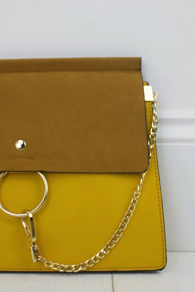 Kia Mustard Chain Bag
