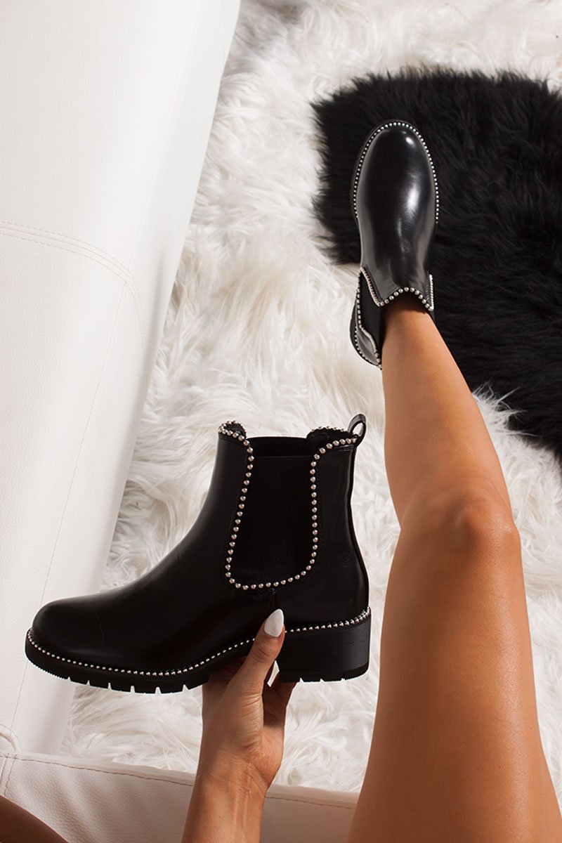 Alex Stud Chelsea Boots