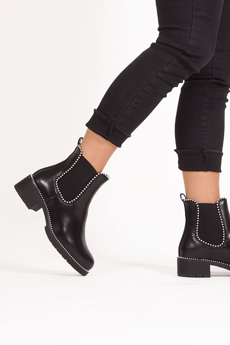 Alex Stud Chelsea Boots