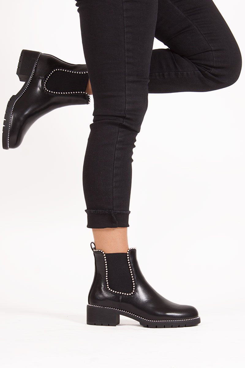 Alex Stud Chelsea Boots