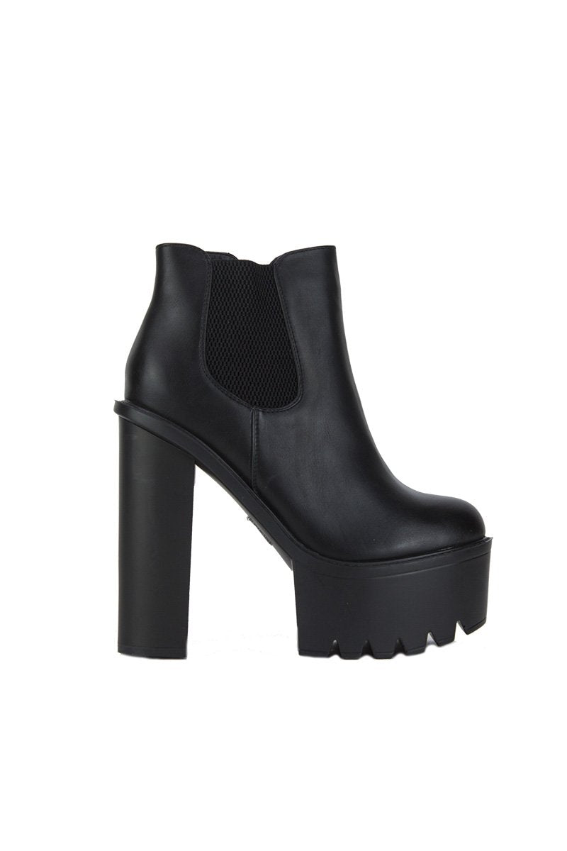 Demi Black Chunky Chelsea Boots With Elastic Detail