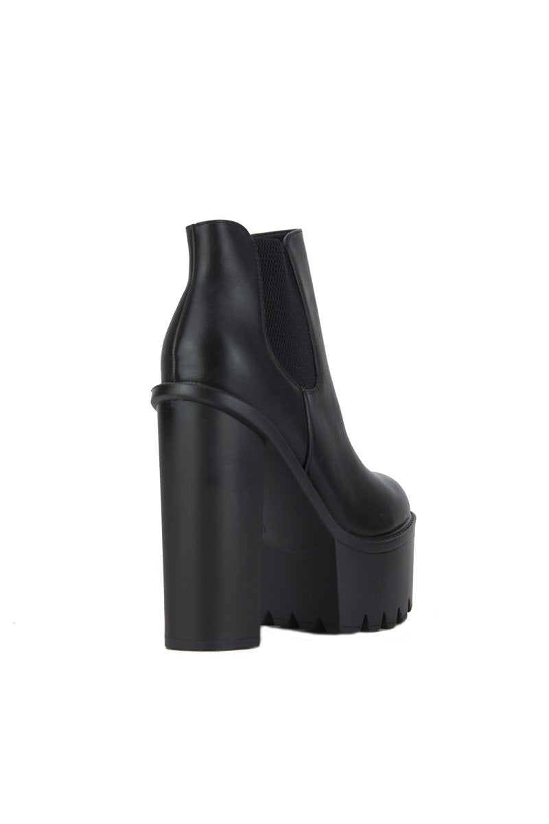 Demi Black Chunky Chelsea Boots With Elastic Detail