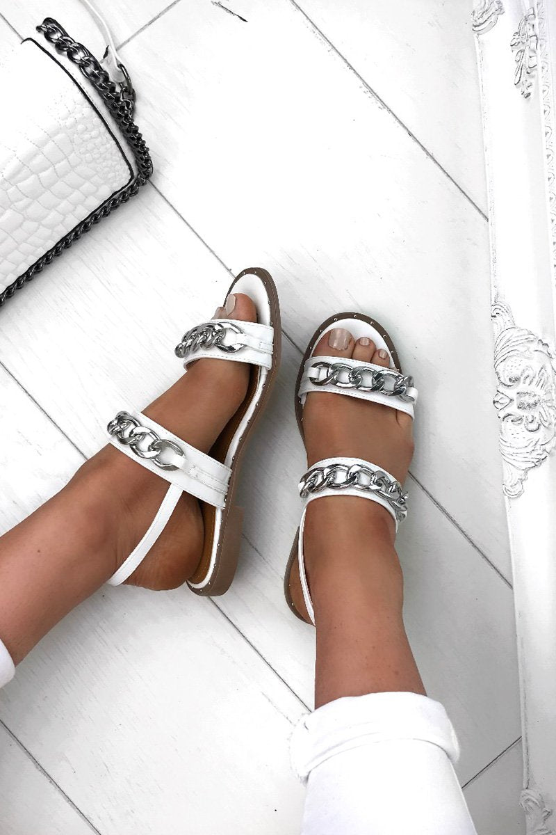 India White Chain Sandals With Silver Detail