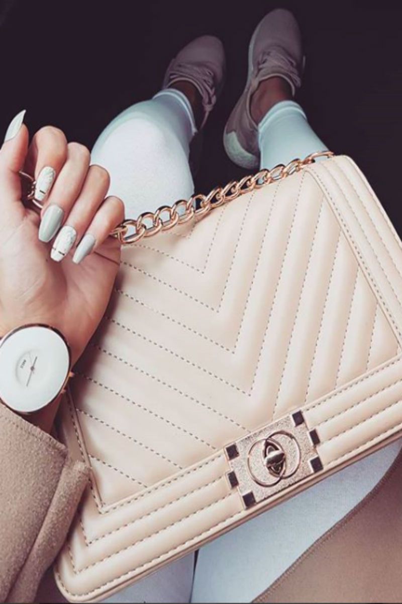Molly Beige Quilted Chain Shoulder Bag With Gold Detail