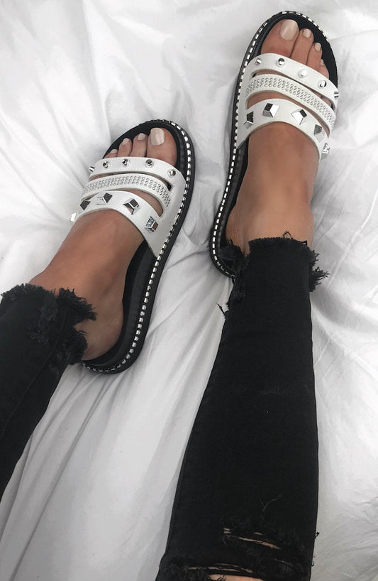 Pella White Stud Sliders With Silver Detail