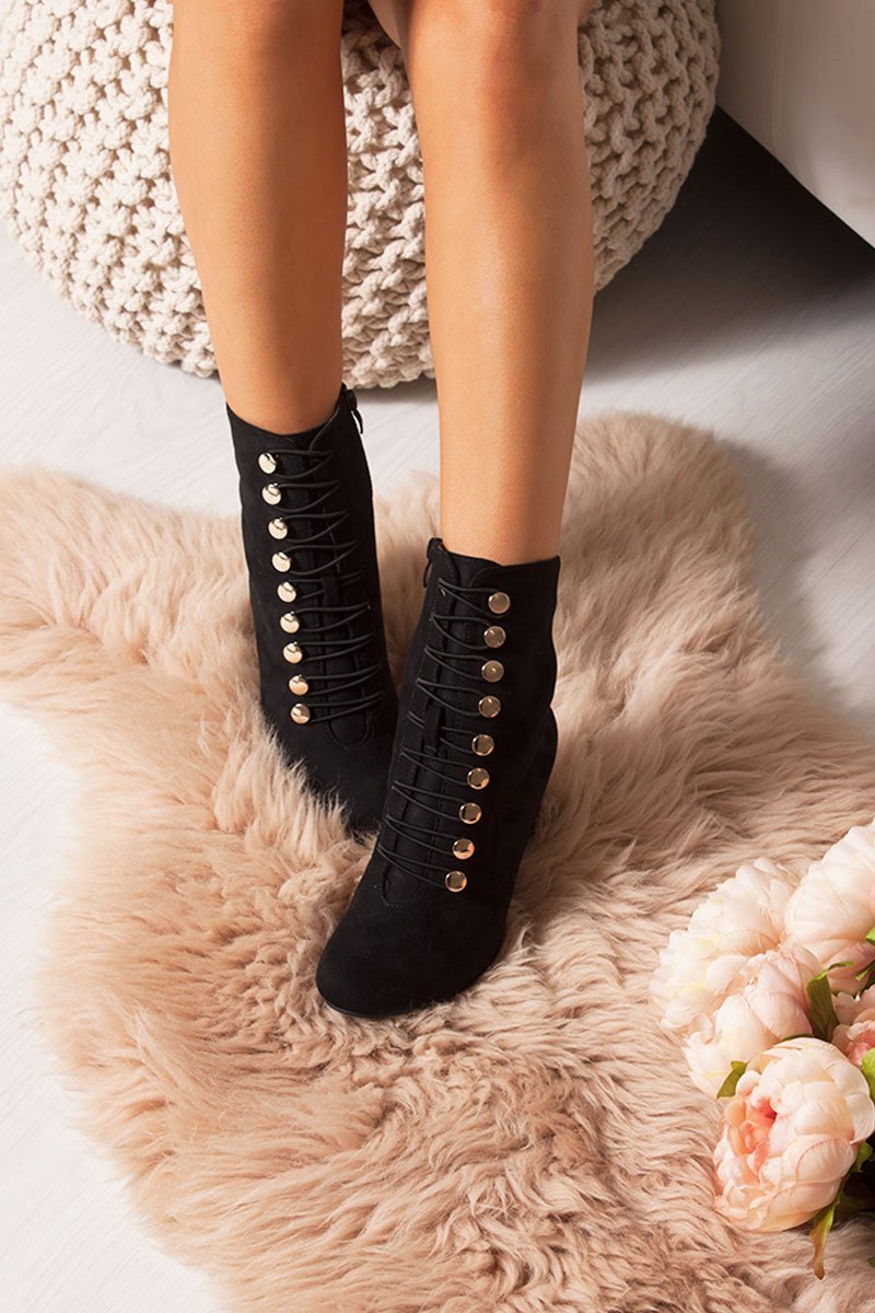 Zara Black Button Detailed Heeled Boots